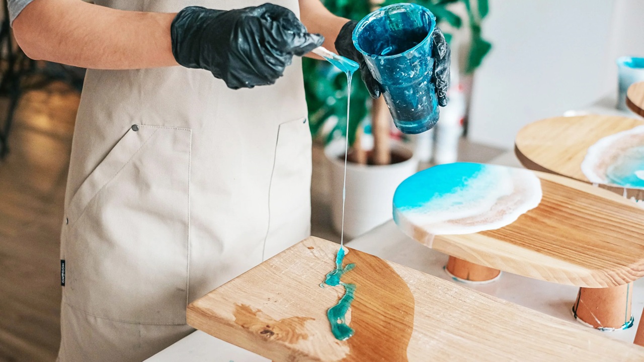 Bond Craftor Epoxy Resin for Woodworking: Tips for a Smooth Finish